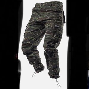 Camo tapered relaxed fit Cargo joggers-Black Taylor